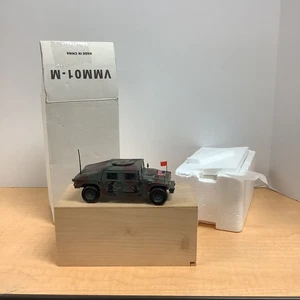 The MILITARY HUMVEE M998 HMMWV Diecast VMM01-M - Foto 1 di 4