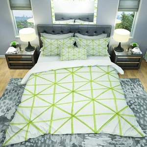 Designart 'geometric Green Triangle II' Geometric Bedding - Picture 1 of 20