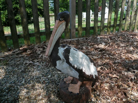 GORGEOUS LARGE WEATHERED WORN BROWN PELICAN VINTAGE CEMENT/CONCRETE STATUE 20 T Cover
