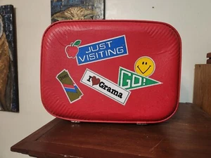 Vintage I Love Grama Just Visiting Children's Hard Shell Travel Suitcase 1970's - Picture 1 of 11
