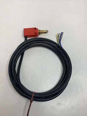 Crouzet Limit switch, Classic, 8387 Series, 838721 CAB LAT 3.0, 3m wired - Image 1 of 4