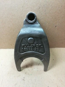 EATON FULLER 18922 SHIFT FORK - NEW GENUINE OEM - FAST SAME DAY SHIPPING - Picture 1 of 6