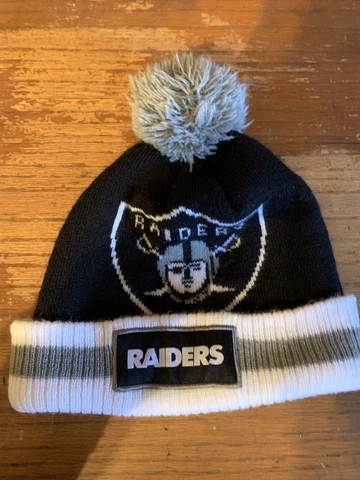YOUTH SIZE Oakland Raiders NFL Beanie Team Colors Puff Ball Toque Winter Hat T8 Cover