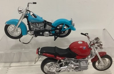 Maisto 1:18 Harley Davidson 1953 Hydra Glide + BMW Red MOTORCYCLE- Missing Parts - image 1 of 4