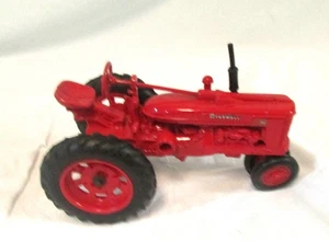 Vintage Farmall International Harvester Diecast Tractor, #2818 - Picture 1 of 6