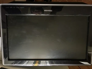 Toshiba 19" LCD Colour TV DVD Combination with HDMI & Remote 19DV500B Caravan - Picture 1 of 6