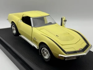 1969 Chevy Corvette ZL1 yellow Hot Wheels Collectibles 1:18 - Picture 1 of 10
