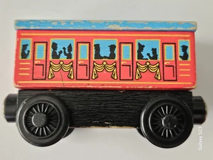 Thomas & seine Freunde Holzeisenbahn selten limitierte Auflage Reisezugwagen 1999 - Bild 1 von 8