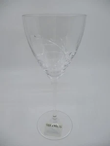 WEDGWOOD / VERA WANG VERA LEAF WINE GLASS - 8 3/8" x 3 3/8" 0109B - Picture 1 of 1
