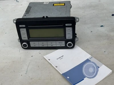 VW Golf 5 Touran Passat Radio CD Autoradio RCD 300 CD Player 1K0035186T Original - Bild 1 von 3