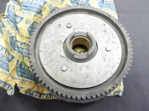 Yamaha YL1 YL1E Clutch Basket 1966-1967 NOS YL1 PRIMARY GEAR DRIVEN 132-16105-00 - Foto 1 di 12