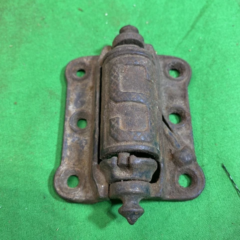 ANTIQUE ART CRAFT DECO VICTORIAN CAST IRON SPRING LOADED SCREEN DOOR HINGE Cover
