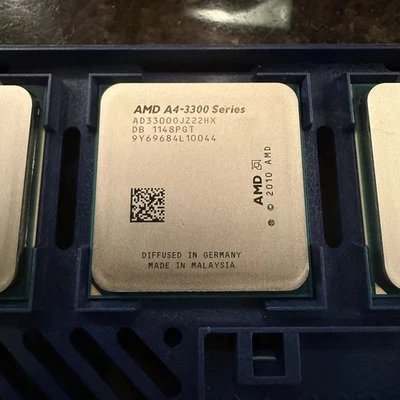 1x AMD A4 CPU A4-3300 PROCESSOR 2.5GHZ/1M (AD3300OJZ22HX) Socket FM1 USA - Image 1 of 3