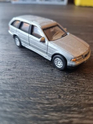 SCHUCO BMW 320i TOURING SILVER SCALA 1/72 - Immagine 1 di 4