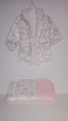 Одеяло детское Blanket & Beyond уютный детский халат розовый белый слон 28x28  - Изображение 1 из 4