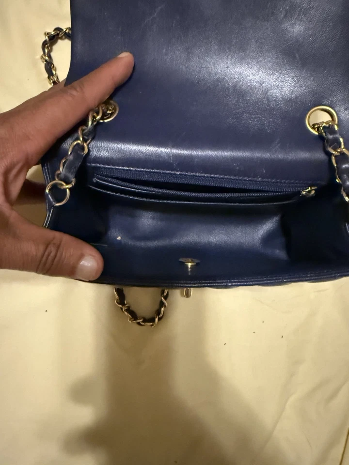 Bolso Chanel Extra Mini CF Acolchado Solapa Única Charol Azul Bebé Kelly WOC Foto 1 de 4