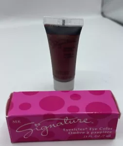 Mary Kay Signiture Eyesicles .23 Oz Cherry Cola 611900 - Picture 1 of 3