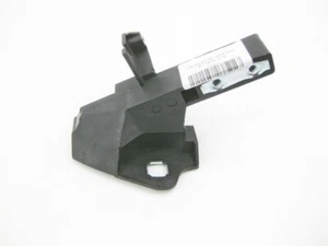 Mercedes-Benz A2056203401 Nuevo soporte plástico faro izquierdo en la parte delantera bu... - Imagen 1 de 9