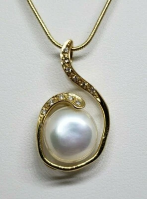 Coin Pearl & Natural Diamond Pendant 18" 14k Yellow Gold 6.4 Grams  - Image 1 of 4