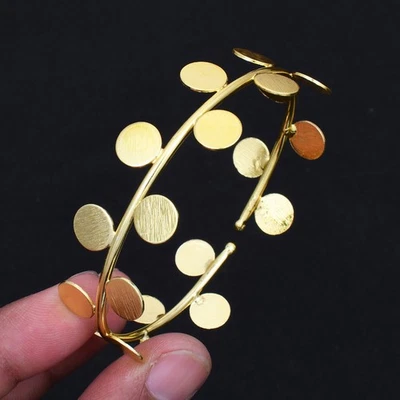 Brazalete ajustable enchapado en oro de 18 quilates martillado hecho a mano joyería RB-11-080 Foto 1 de 2