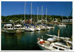 Postal Boothbay Harbor Maine barcos en el muelle - Imagen 1 de 2
