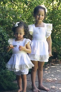 Well Dressed Wolf VINTAGE 8 NWT OG Natural Naomi Pinafore & Bloomers Set LA1-A53 - Picture 1 of 4
