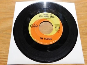 The Beatles - Capitol 45 RPM - I Want To Hold Your Hand / I Saw Her Standing There - Bild 1 von 2