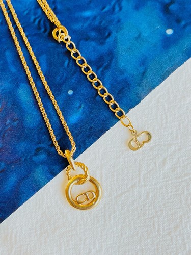 Collana Christian Dior vintage anni 80 CD logo monogramma cerchio traforato pendente