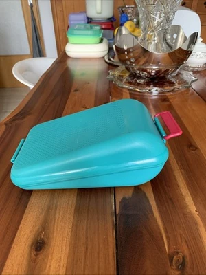 Tupperware To Go  Lunchbox Clip On,Pausenbox Vesperbox ,Mehrfarbig,25Lx15Bx9H - Bild 1 von 4