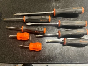 Snap On 8 Stck Instinct Soft Grip Kombination Schraubendreher Set SGDX80B - Bild 1 von 12