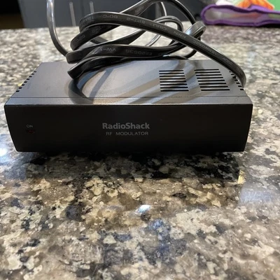 RadioShack RF Modulator 15-1214 Multi-Input RCA Audio with cords   - Image 1 of 4
