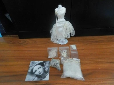 Conjunto de muñeca nupcial Gene Marshall Mel Odom Ashton Drake I DO SOLO con tarjeta de cuento Foto 1 de 4