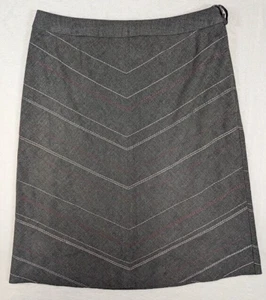 Ann Taylor Women's Gray Striped Skirt Size 4 Knee Length Side Zipper - Picture 1 of 6