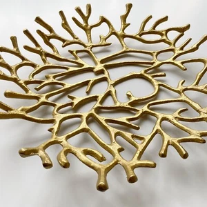 Gold Aluminium? Deko Schalen/Tabletts Herzstück Küstenkorallenriff 2er Set - Bild 1 von 12