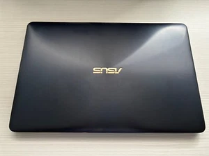 Asus Zenbook Pro 15 UX580G - Imagen 1 de 10