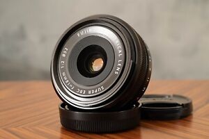 Fujinon XF 18mm f2 R, Boxed, with padded case.