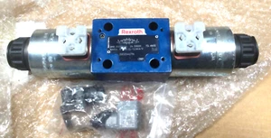 Válvula direccional de proporción Rexroth R900954061 (4WRA10J60-22/G24K4/V) - Imagen 1 de 2