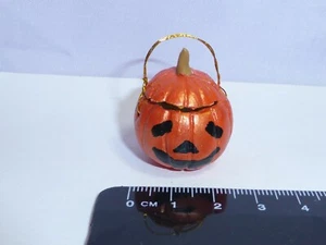 Casa de muñecas calabaza Halloween hecha a mano escala 1:12 - Imagen 1 de 2