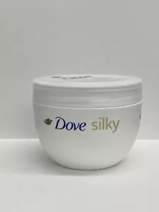 Crema corporal nutritiva para mimar sedosa Dove 10,1 oz - Imagen 1 de 3