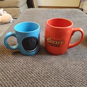 Reese"s Erdnussbutter Tasse Becher 4,5" hoch & Oreo Cookiea & Milch 4" Becher - Bild 1 von 15