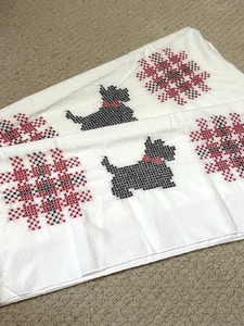 Vintage Set of 2 Hand Embroidered Scotty Dog Pillowcases- Red Plaid - Picture 1 of 4