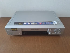 Sony SLV-SE810 VCR Videoregistratore VHS FUNZIONANTE - Foto 1 di 7