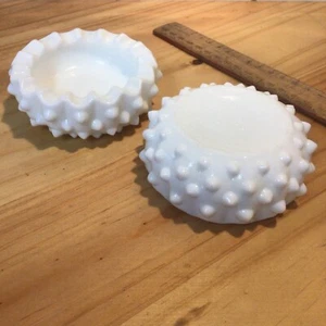 2 Vintage Fenton Milk Glass Hobnail Ashtray Small Bowl Salt Cellar Trinket Bowls - Picture 1 of 7