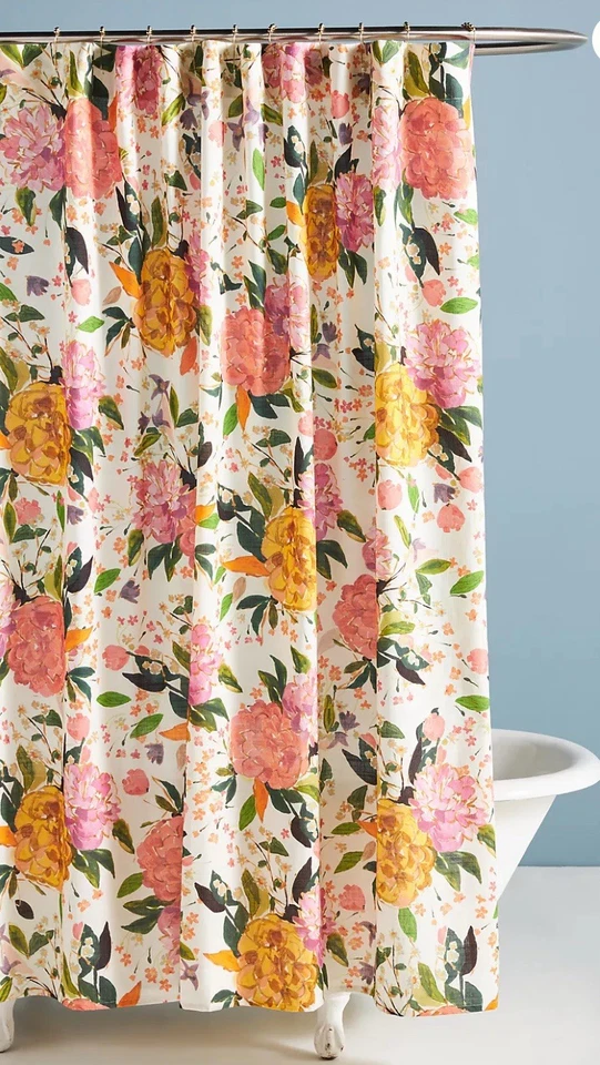 Cortina de chuveiro floral Anthropologie Rosamelle NOVA, linda, quadrada 74” - Imagem 1 de 4