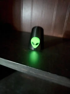 Lava Lamp Replacement Cap Top Alien Black Green Glow - Picture 1 of 10