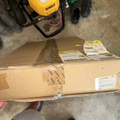 Cubierta de ventilador auxiliar de refrigerante de motor GM 84190683 original Foto 1 de 4