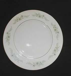 Wedgwood WESTBURY Dessert Plate Diameter 8 inches - Picture 1 of 2