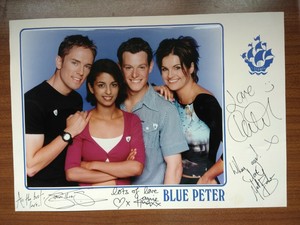 BLUE PETER SIMON THOMAS KONNIE HUQ MATT BAKER KATY HILL HAND SIGNED CAST CARD