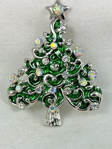 Brooch Pin Christmas Tree Silver Tone Green Enamel Rhinestones Holiday - Picture 1 of 4