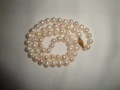 collana di perle di fiume quasi tonde 7mm circa annodate 45cm - Immagine 1 di 4